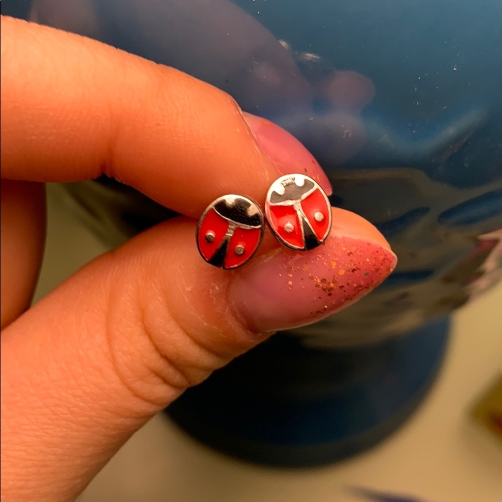 Ladybug earrings 🐞